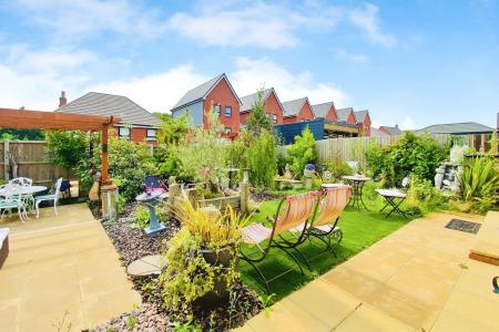 2 bedroom Detached bungalow for sale in Shiel Road, Lubbesthorpe, LE19