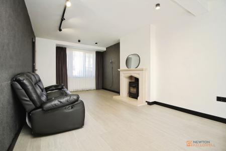 3 bedroom Semi-detached house for sale in Westover Road, Leicester, LE3