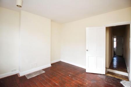 2 bedroom Terraced House for sale in Vaughan Street, Leicester, LE3