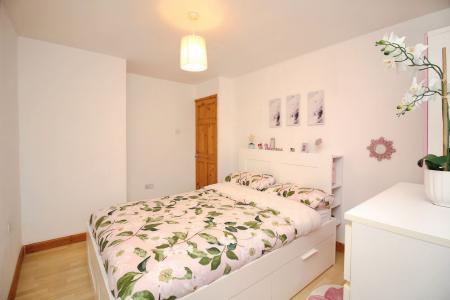 3 bedroom Terraced House for sale in Morpeth Avenue, Leicester, LE4
