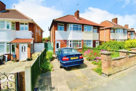 3 bedroom Semi-detached house for sale in Wilnicott Road, Leicester, LE3