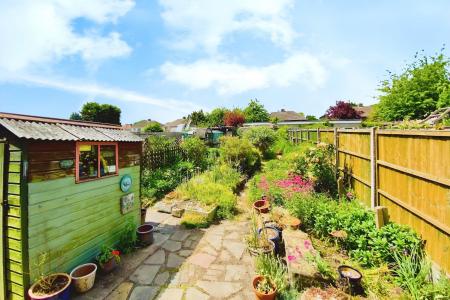3 bedroom Semi-detached house for sale in Wilnicott Road, Leicester, LE3