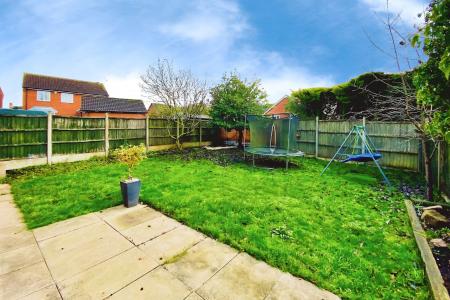 4 bedroom Detached house for sale in Marigold Way, Narborough, LE19