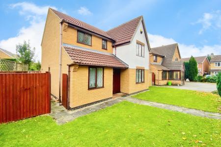 4 bedroom Detached house for sale in Kingcup Close, Leicester Forest East, LE3