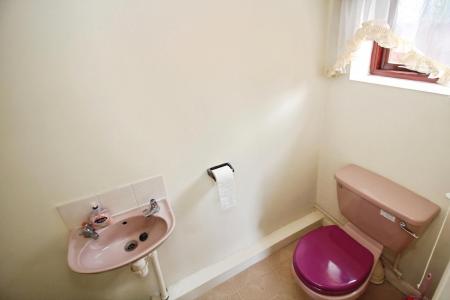 4 bedroom Detached house for sale in Kingcup Close, Leicester Forest East, LE3
