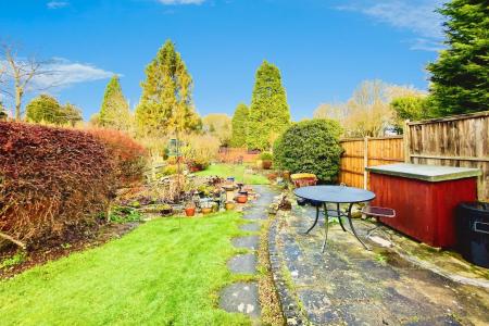 3 bedroom Semi-detached house for sale in Alexandra Street, Narborough, LE19