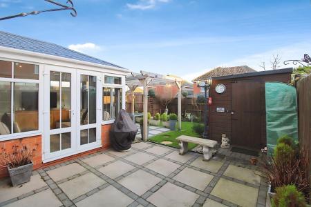 4 bedroom Detached house for sale in Cooke Close, Braunstone, LE3