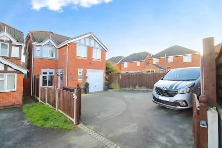 4 bedroom Detached house for sale in Cooke Close, Braunstone, LE3