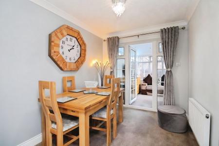4 bedroom Detached house for sale in Cooke Close, Braunstone, LE3