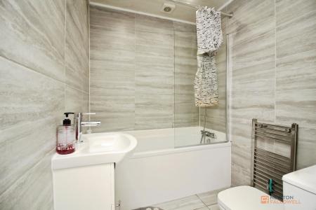 2 bedroom Detached house for sale in Beech Drive, Leicester, LE3