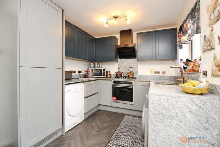 3 bedroom Semi-detached house for sale in Boynton Road, Leicester, LE3
