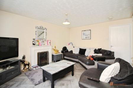 3 bedroom Semi-detached house for sale in Boynton Road, Leicester, LE3