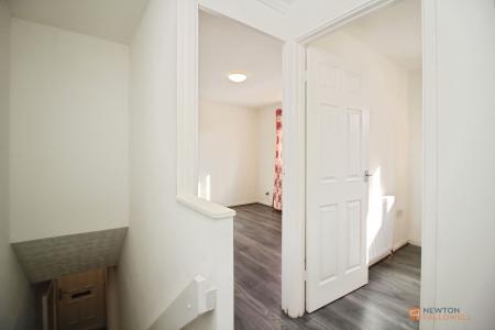 2 bedroom Terraced House for sale in Heatherbrook Road, Leicester, LE4