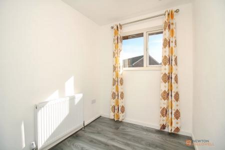 2 bedroom Terraced House for sale in Heatherbrook Road, Leicester, LE4