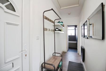 2 bedroom Flat for sale in Cherry Tree Court, Kirby Muxloe, LE9