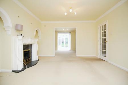 2 bedroom Terraced House for sale in Gooding Avenue, Leicester, LE3