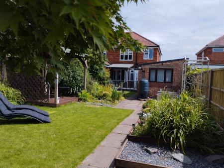 3 bedroom Semi-detached house for sale in Acres Road, Leicester Forest East, LE3