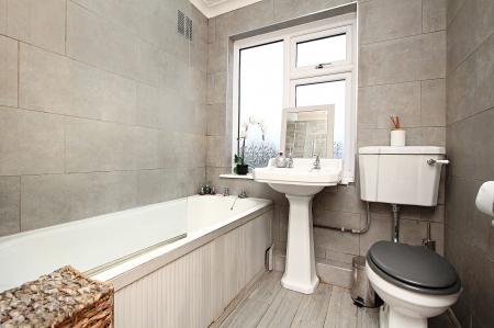 3 bedroom Semi-detached house for sale in Acres Road, Leicester Forest East, LE3