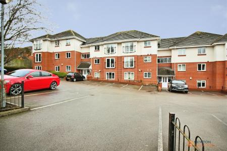 2 bedroom Flat for sale in Peggs Close, Earl Shilton, LE9