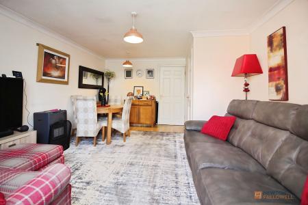 3 bedroom Semi-detached house for sale in Jubilee Drive, Earl Shilton, LE9