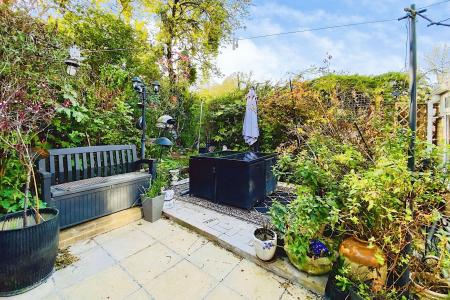 3 bedroom Semi-detached house for sale in Beechwood Avenue, Leicester Forest East, LE3