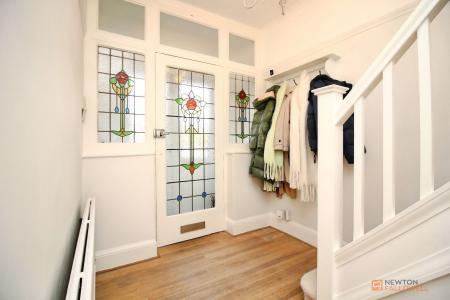 4 bedroom Semi-detached house for sale in Hinckley Road, Leicester, LE3