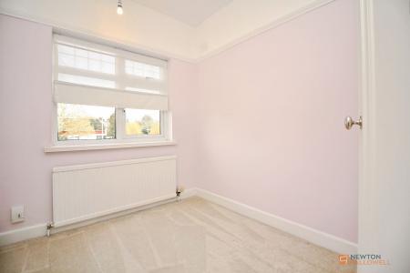 4 bedroom Semi-detached house for sale in Hinckley Road, Leicester, LE3