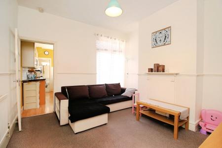 3 bedroom Terraced House for sale in Tudor Road, Leicester, LE3
