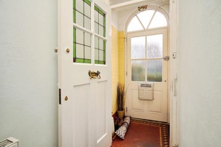 4 bedroom Semi-detached house for sale in Mellor Road, Leicester, LE3