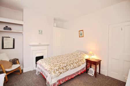 4 bedroom Semi-detached house for sale in Mellor Road, Leicester, LE3