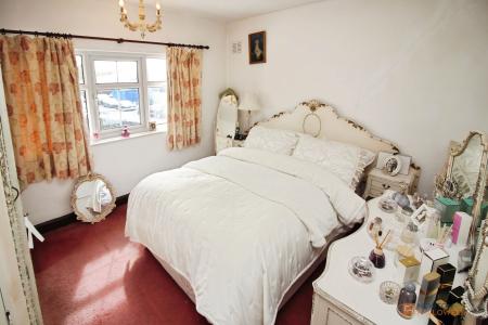 3 bedroom Detached house for sale in Narborough Road South, Leicester, LE3