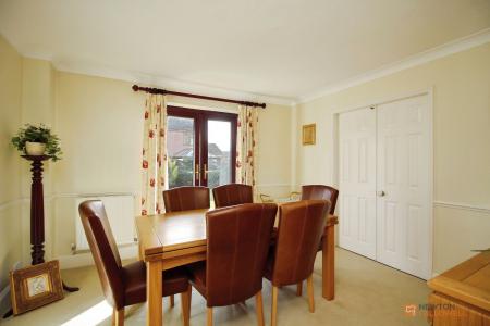 5 bedroom Detached house for sale in Station Road, Desford, LE9