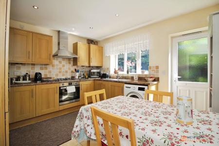 2 bedroom Semi-detached bungalow for sale in Field Gate Gardens, Glenfield, LE3