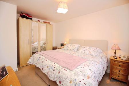 2 bedroom Semi-detached bungalow for sale in Field Gate Gardens, Glenfield, LE3
