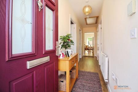 2 bedroom Semi-detached bungalow for sale in Field Gate Gardens, Glenfield, LE3