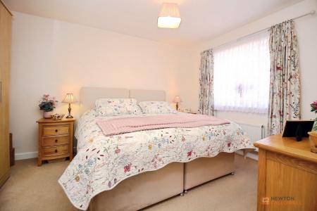 2 bedroom Semi-detached bungalow for sale in Field Gate Gardens, Glenfield, LE3
