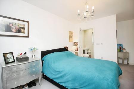 2 bedroom Detached house for sale in Barry Close, Kirby Muxloe, LE9