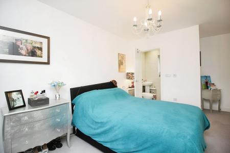 2 bedroom Detached house for sale in Barry Close, Kirby Muxloe, LE9
