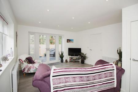 2 bedroom Detached house for sale in Barry Close, Kirby Muxloe, LE9