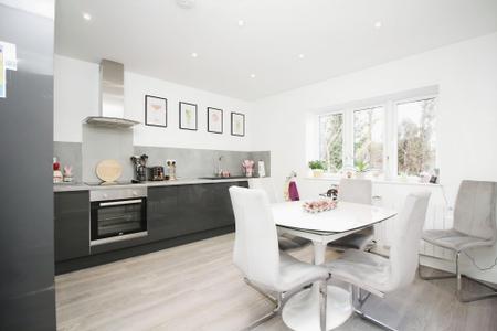 2 bedroom Detached house for sale in Barry Close, Kirby Muxloe, LE9