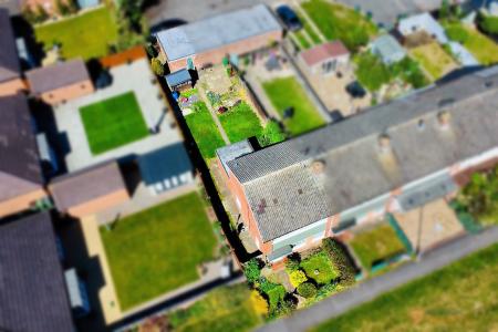3 bedroom End of terrace house for sale in Shanklin Gardens, Leicester Forest East, LE3