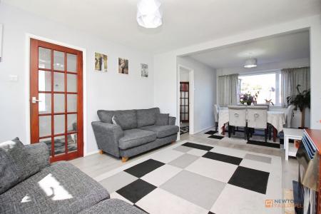 3 bedroom End of terrace house for sale in Shanklin Gardens, Leicester Forest East, LE3