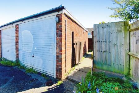 3 bedroom End of terrace house for sale in Shanklin Gardens, Leicester Forest East, LE3
