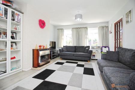 3 bedroom End of terrace house for sale in Shanklin Gardens, Leicester Forest East, LE3