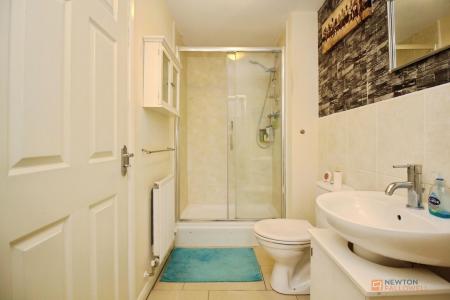 4 bedroom End of terrace house for sale in Livingstone Lane, Earl Shilton, LE9