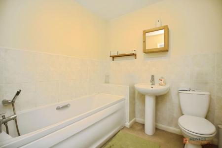4 bedroom End of terrace house for sale in Livingstone Lane, Earl Shilton, LE9