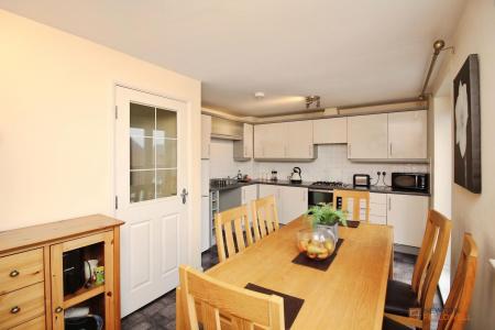 4 bedroom End of terrace house for sale in Livingstone Lane, Earl Shilton, LE9