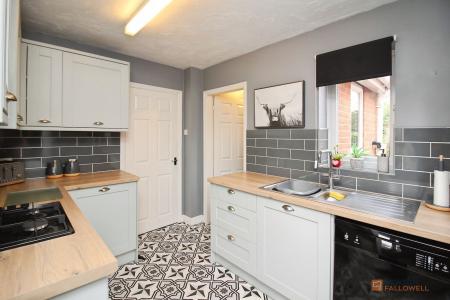 4 bedroom Detached house for sale in Foxon Way, Braunstone, LE3