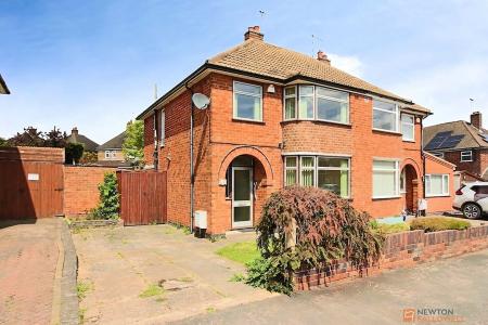 Oakcroft Avenue, Kirby Muxloe, LE9