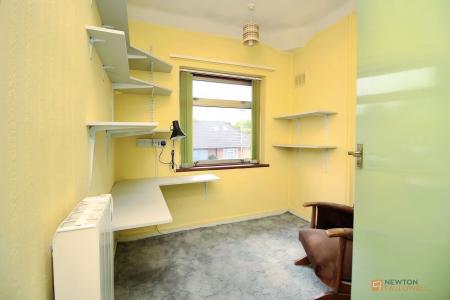 3 bedroom Semi-detached house for sale in Oakcroft Avenue, Kirby Muxloe, LE9
